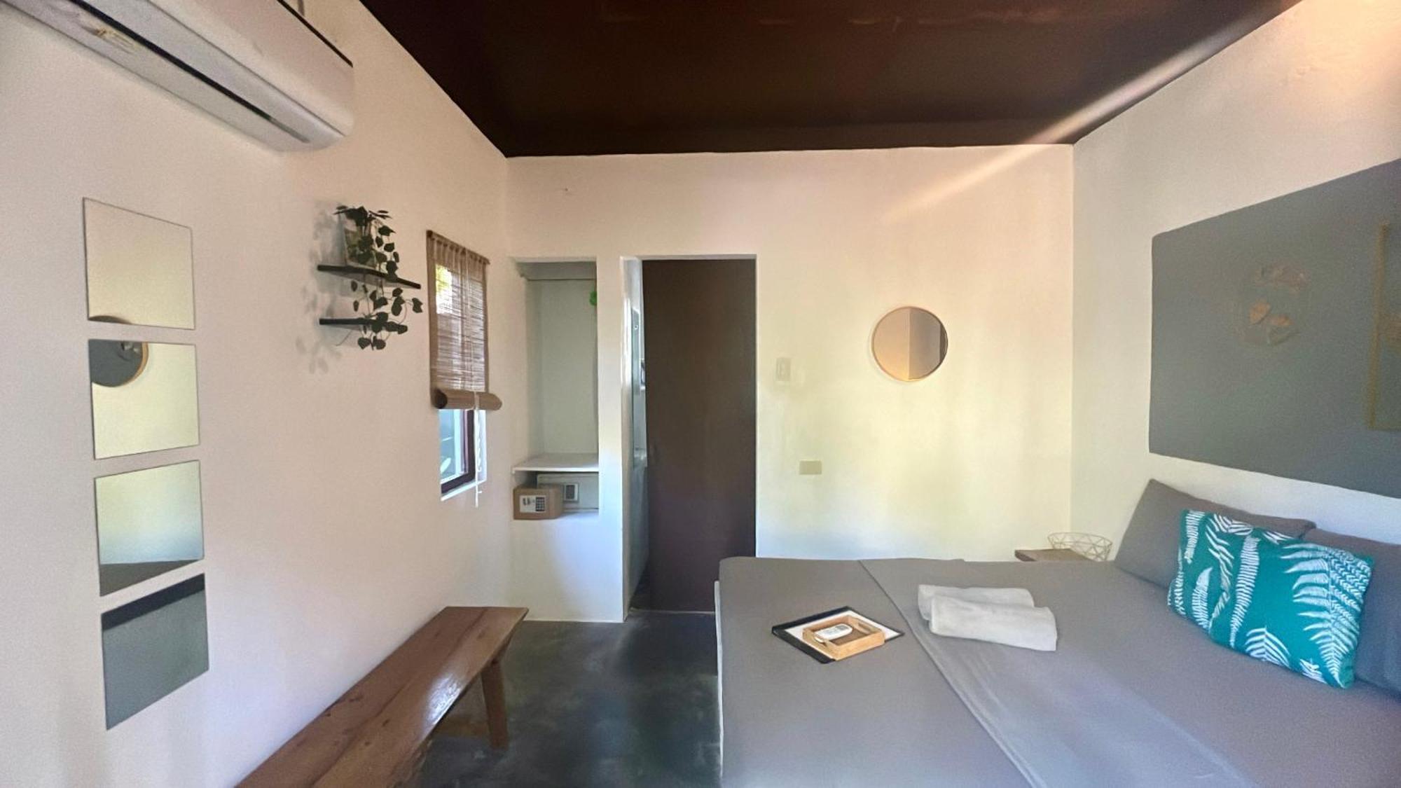 Yay Lodge Siargao, Private Room 1 With Ac & Hot Shower And Fast Starlink Wifi General Luna  Ngoại thất bức ảnh