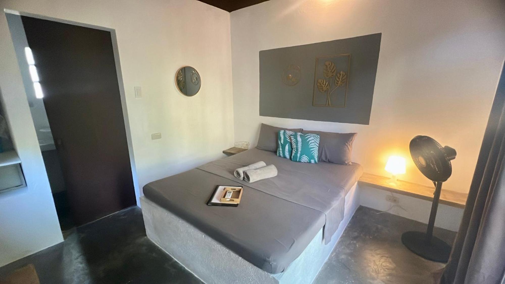Yay Lodge Siargao, Private Room 1 With Ac & Hot Shower And Fast Starlink Wifi General Luna  Ngoại thất bức ảnh
